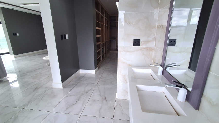 6 Bedroom Property for Sale in The Islands Estates North West